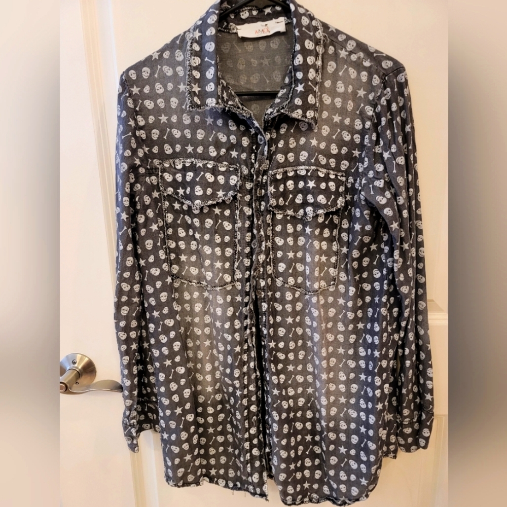 AMO Black Button-Up Shirt with White Skull Print